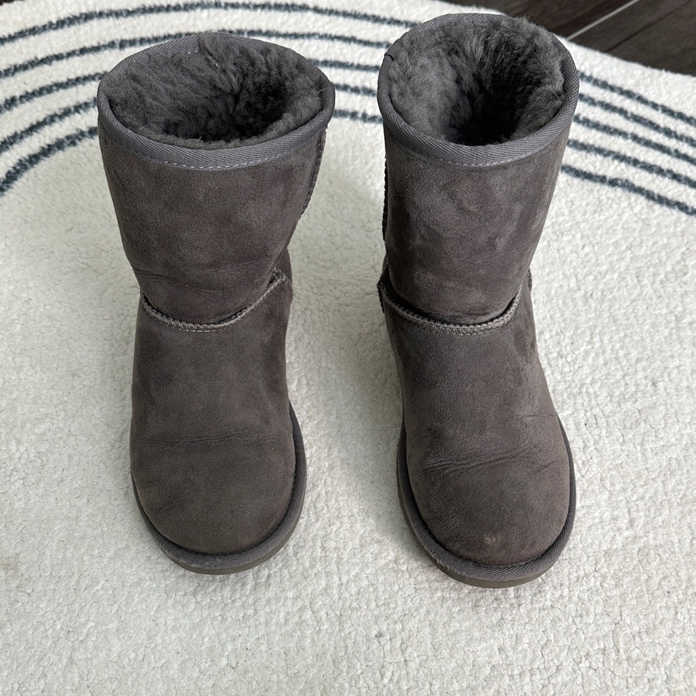 Kids UGG Gray Suede Fur-Lined Boots